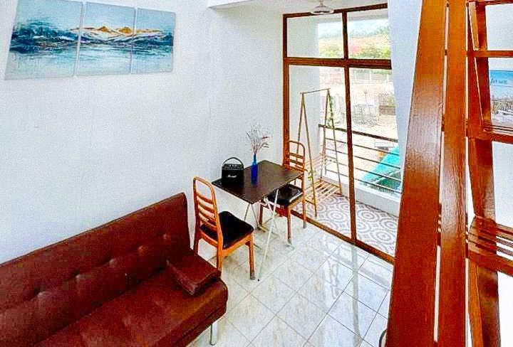 The Lavana Villa Del Matabungkay By Reddoorz Lian Extérieur photo